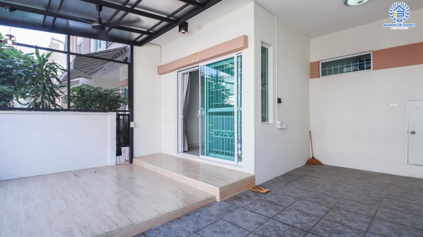 *****ทาวน์เฮ้าส์มือสองย่านนนทบุรี ม. พลีโน่ รัตนาธิเบศร์-ชัยพฤกษ์ ระดับแบรนด์ AP บนเนื้อที่ 18 ตร.ว. ฟังก์ชัน 3 ห้องนอน 2 ห้องน้ำ 1 ที่จอดรถ บ้านพร้อมเข้าอยู่ ที่สุดแห่งทำเลเดินทางสะดวก เชื่อมต่อหลายเส้นทาง ใกล้เซ็นทรัลเวสต์เกต และรถไฟฟ้าสายสีม่วง "สถานีบางพลู" ราคาสุดคุ้ม!